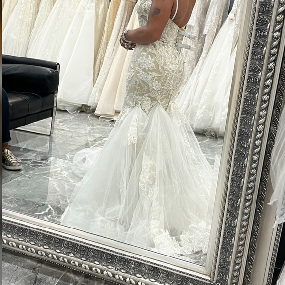 EUC Designer CALLA BLANCHE Wedding Dress - Picture 4 of 7